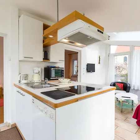 Holiday home Walnut Modern Retreat *