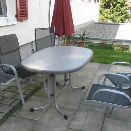 Walnut Modern Retreat Holiday home